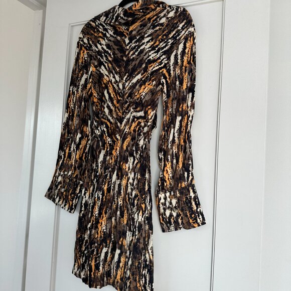 Nanushka Zada Shirt Dress In Watercolor Abstract-Print Button Front Size Small - Picture 9 of 10